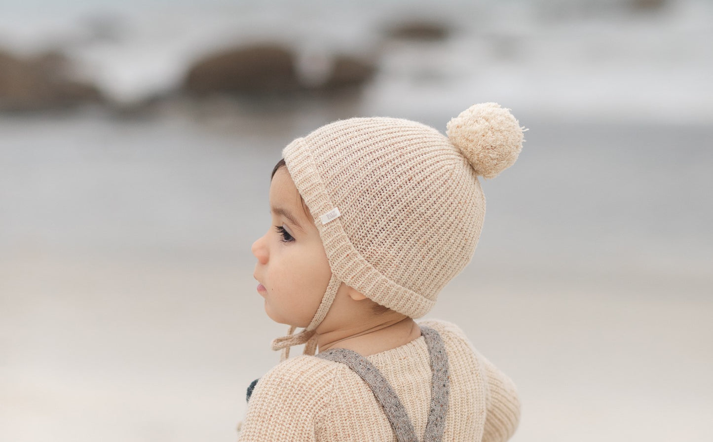PAZ RODRIGUEZ Cappello a Coste Avena con Pom Pon Autunno-Inverno