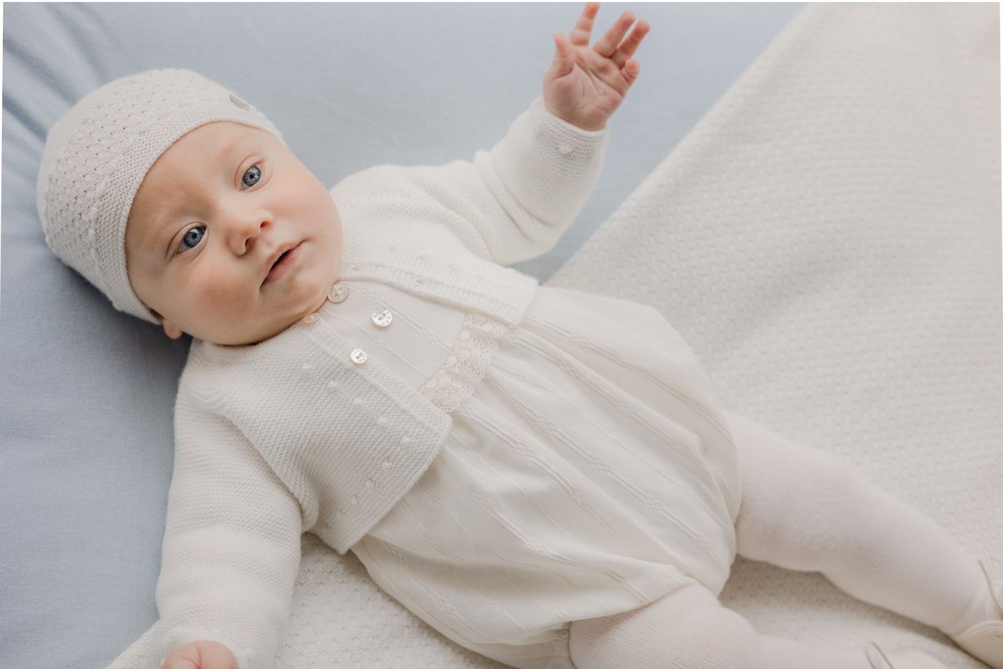 PAZ RODRIGUEZ Pagliaccetto cerimonia con cuffia color panna Autunno-Inverno