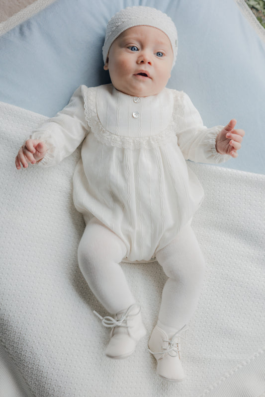 PAZ RODRIGUEZ Pagliaccetto cerimonia con cuffia color panna Autunno-Inverno