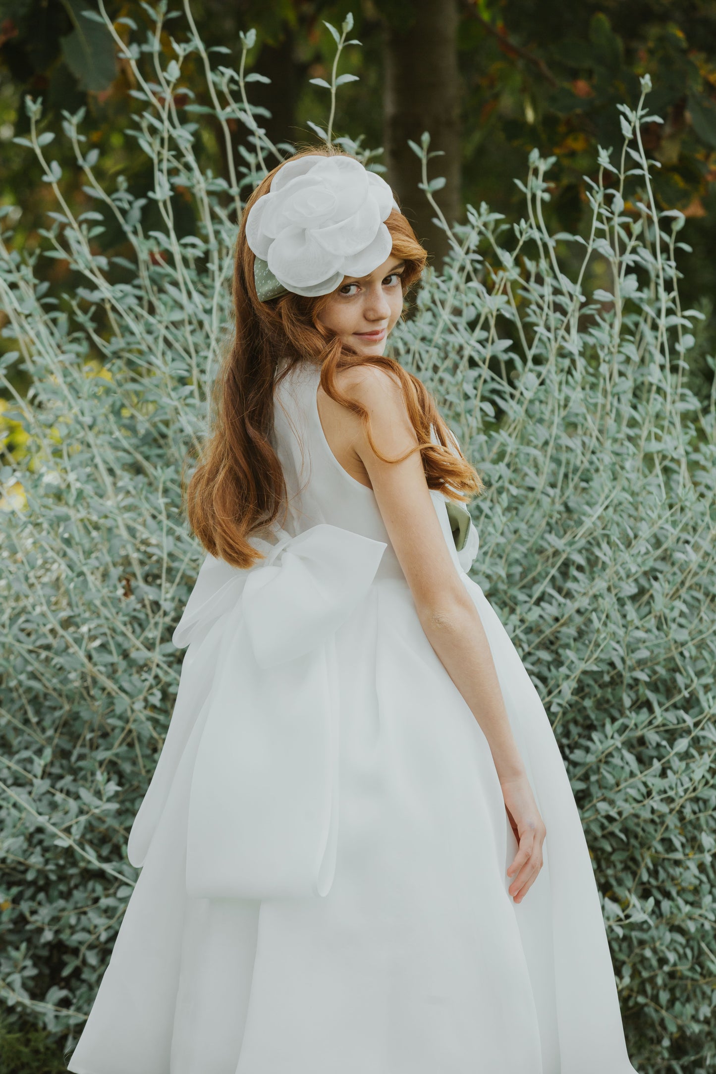 COLORICHIARI Abito Cerimonia Organza Bianco Latte-Verde Salvia Primavera-Estate